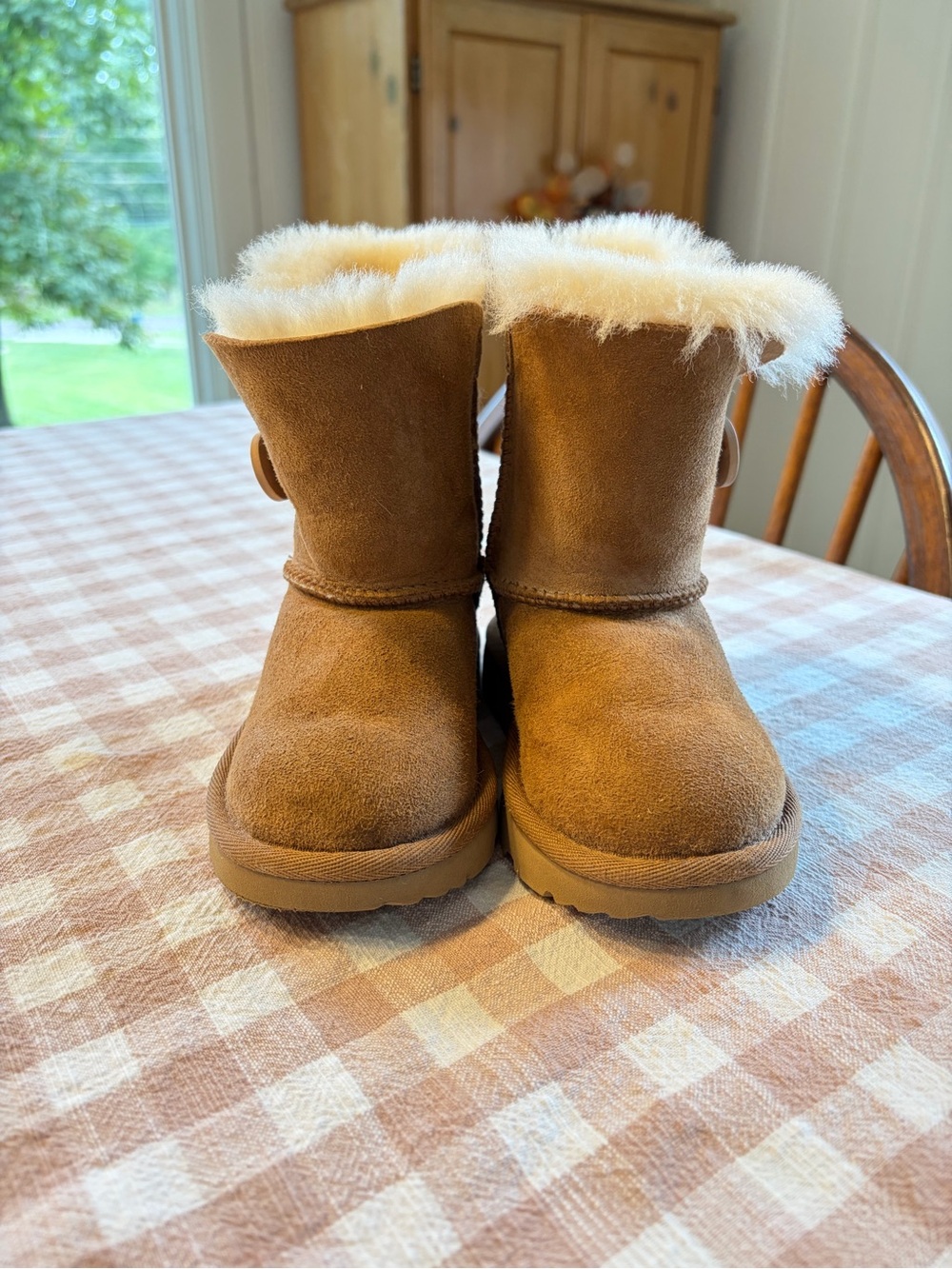 UGGS Toddler Boots Size 8